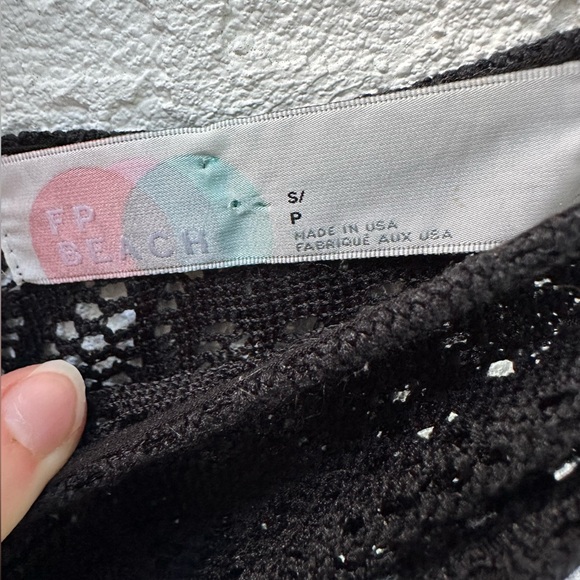 Free People Beach Cover Up Romper Jumpsuit BLACK Lace Spaghetti Straps Small - Picture 10 of 11